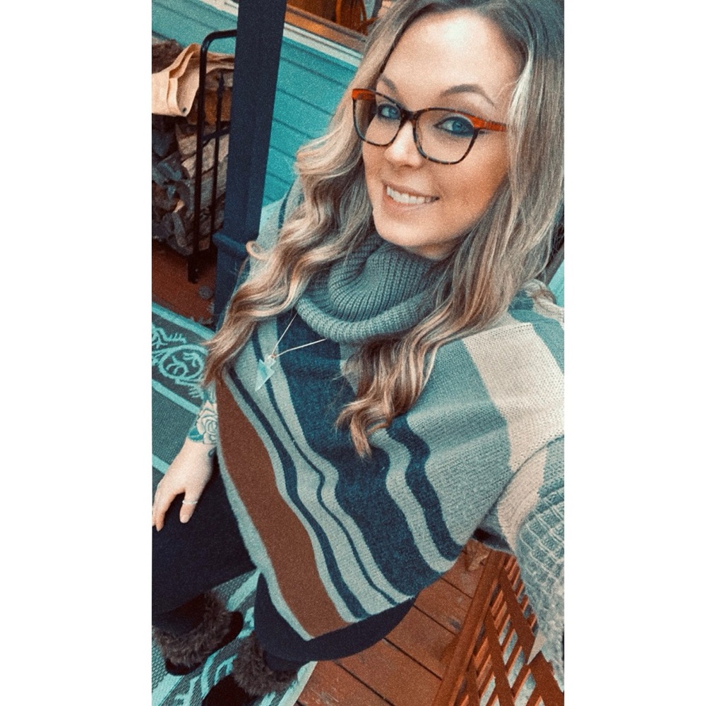 Meet your Posher, Jenn